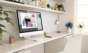 Adobe Illustratorが表示されたデザイナーのワークスペース - デジタル環境での創造的な作業空間